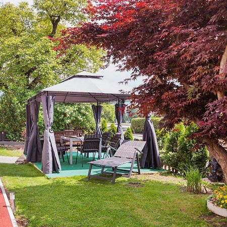 Haus Christina Apartment Seeboden Bagian luar foto